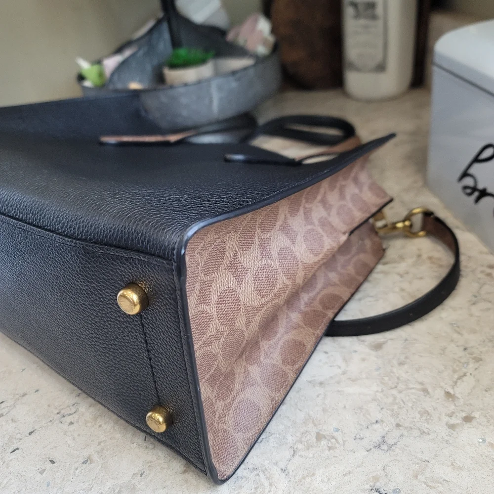 Coach tote - Picture 3 of 11